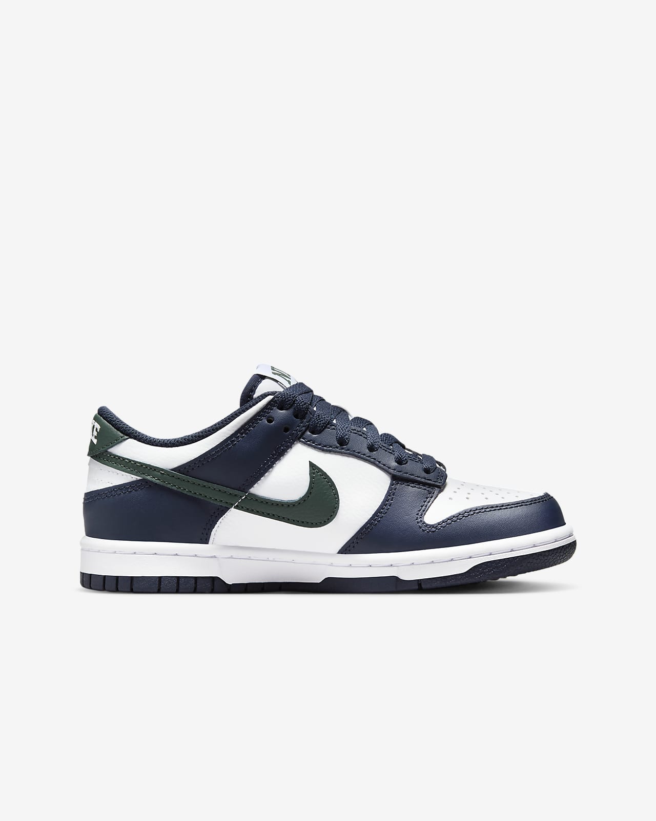 Nike Dunk Low Older Kids' Shoes. Nike LU