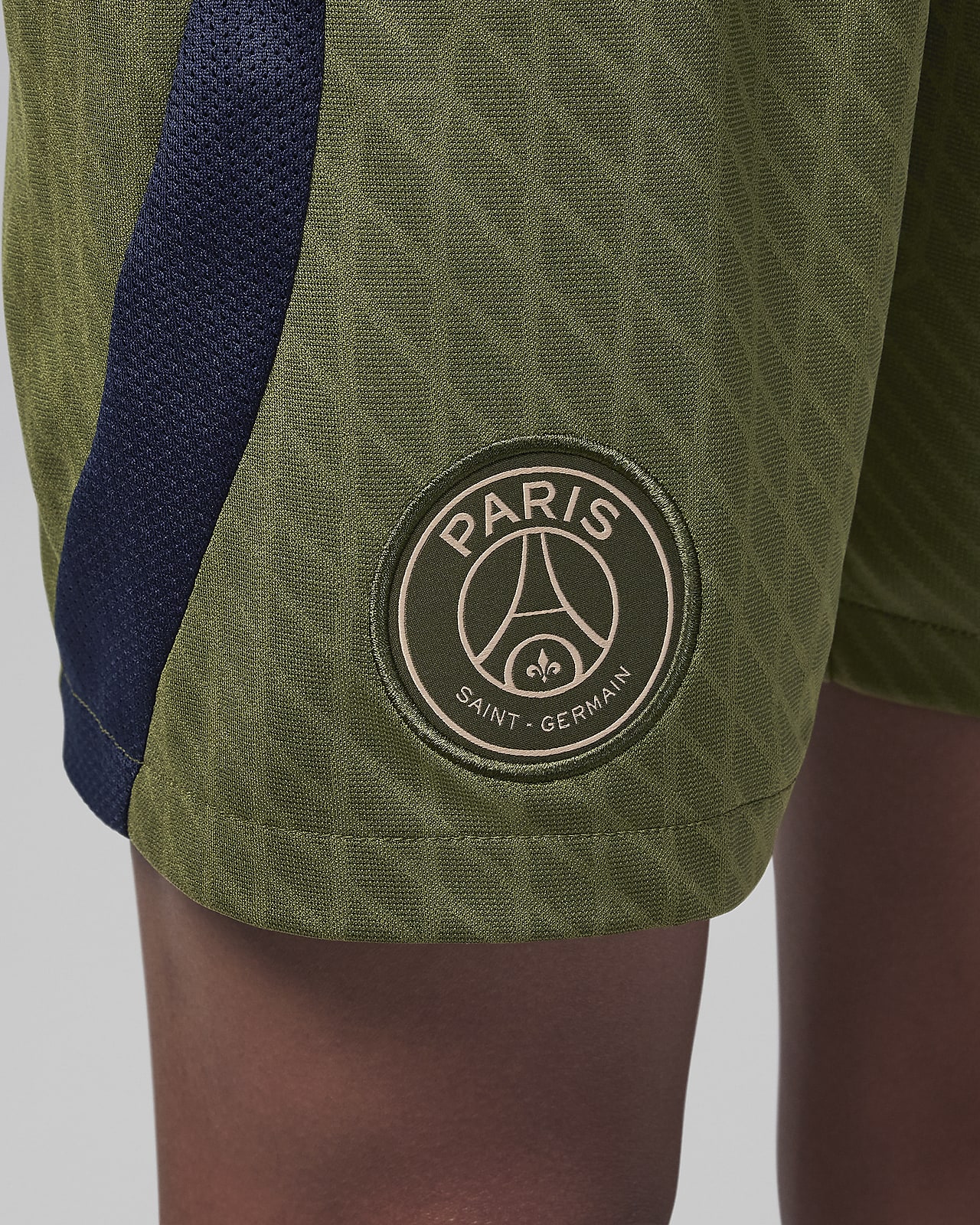 パリ サンジェルマン (PSG) ストライク フォース ジュニア ジョーダン Dri-FIT サッカーショートパンツ