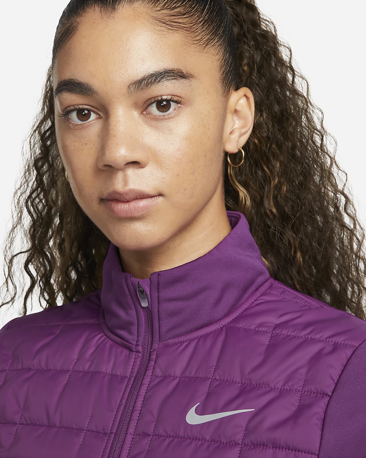 Nike ThermaFIT Women's Synthetic Fill Running Jacket. Nike IE