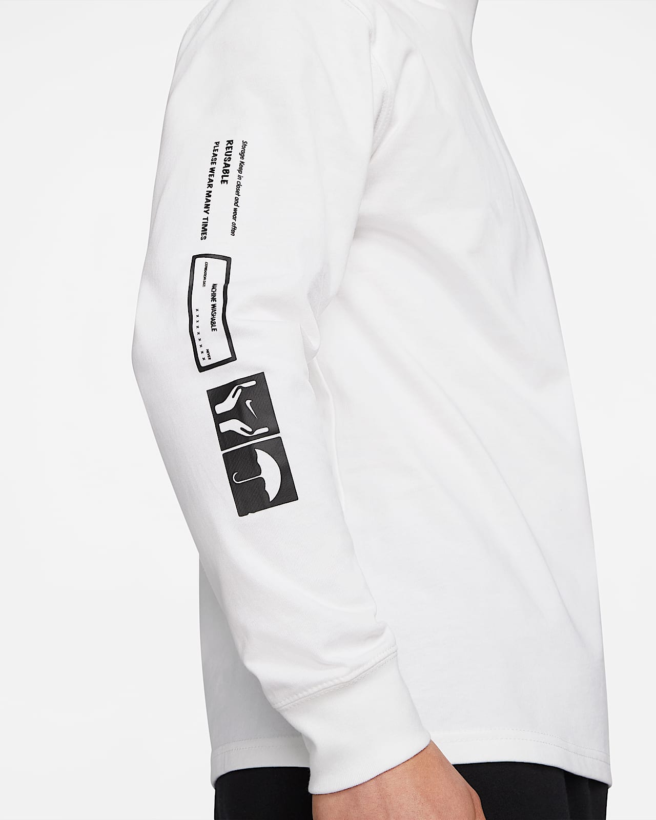 Nike Sportswear Men's Long-Sleeve Mock Neck T-Shirt. Nike PH