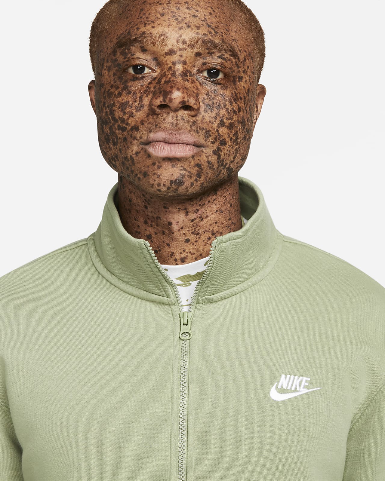 Nike Sportswear Club Brushed-Back Pullover. 1/2-Zip Men\'s