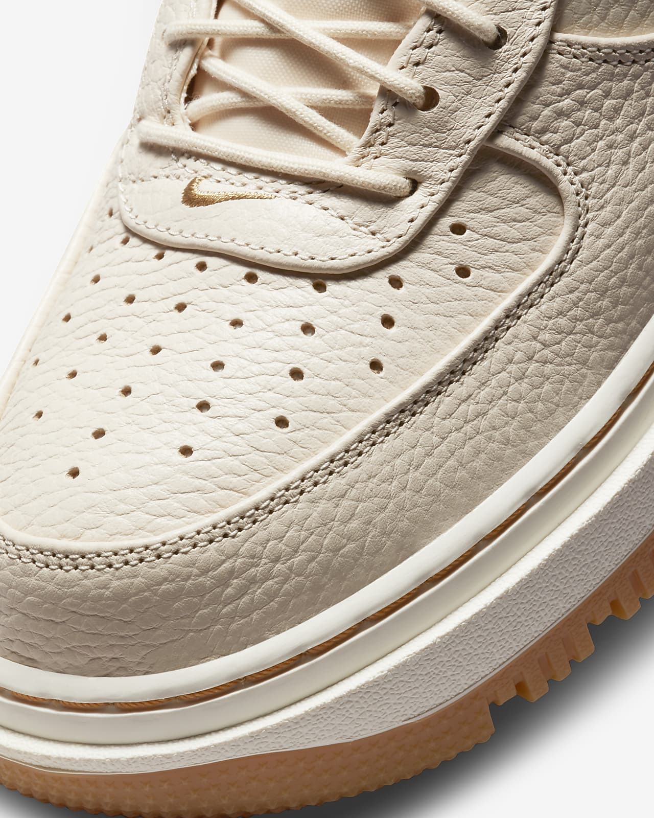 Nike Air Force 1 Luxe Men's Shoe. Nike.com Nike Air Force 1 Luxe Men's Shoe. Nike.com