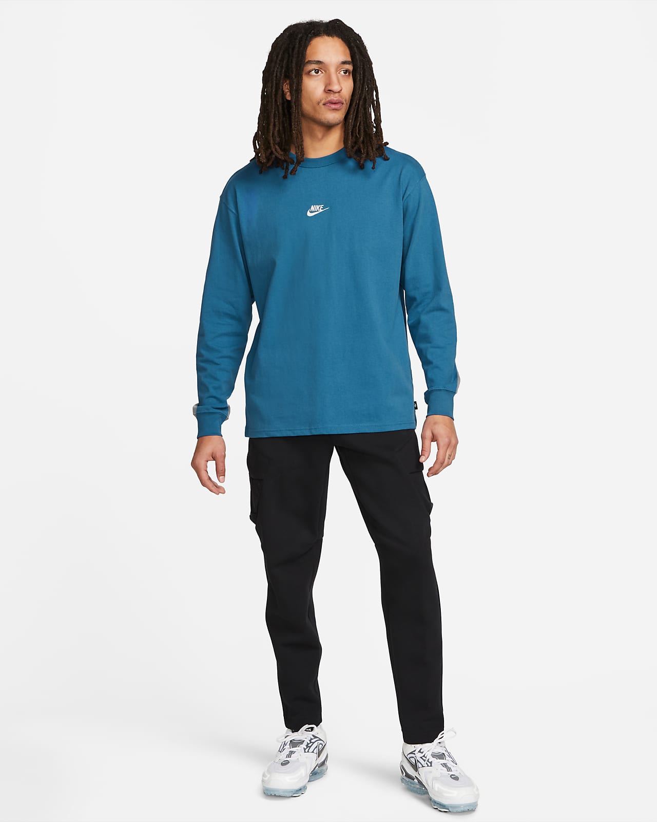 Nike Sportswear Premium Essentials Men's LongSleeve TShirt. Nike IE