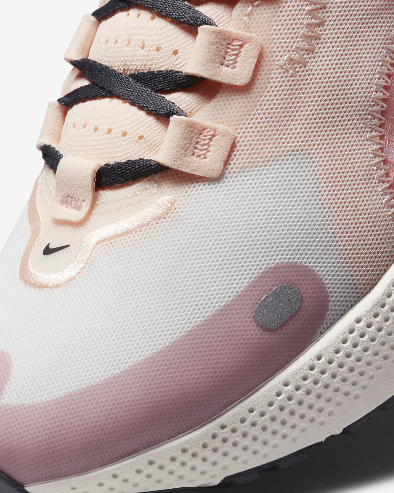 Nike Escape Run Women's Road Running Shoes. Nike HU