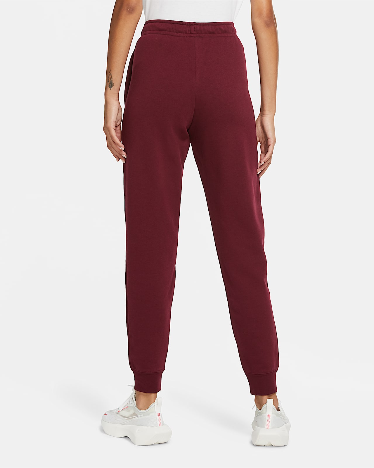 nike sportswear essential fleece pants