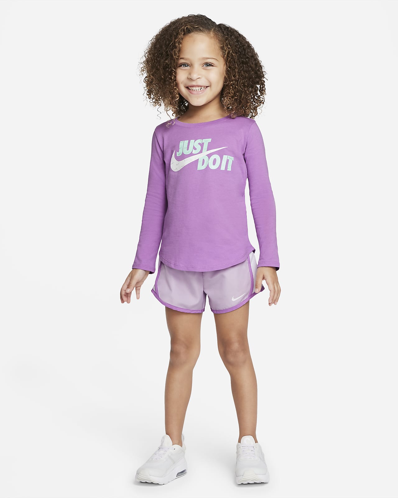 Playera de manga larga infantil Nike. Nike.com