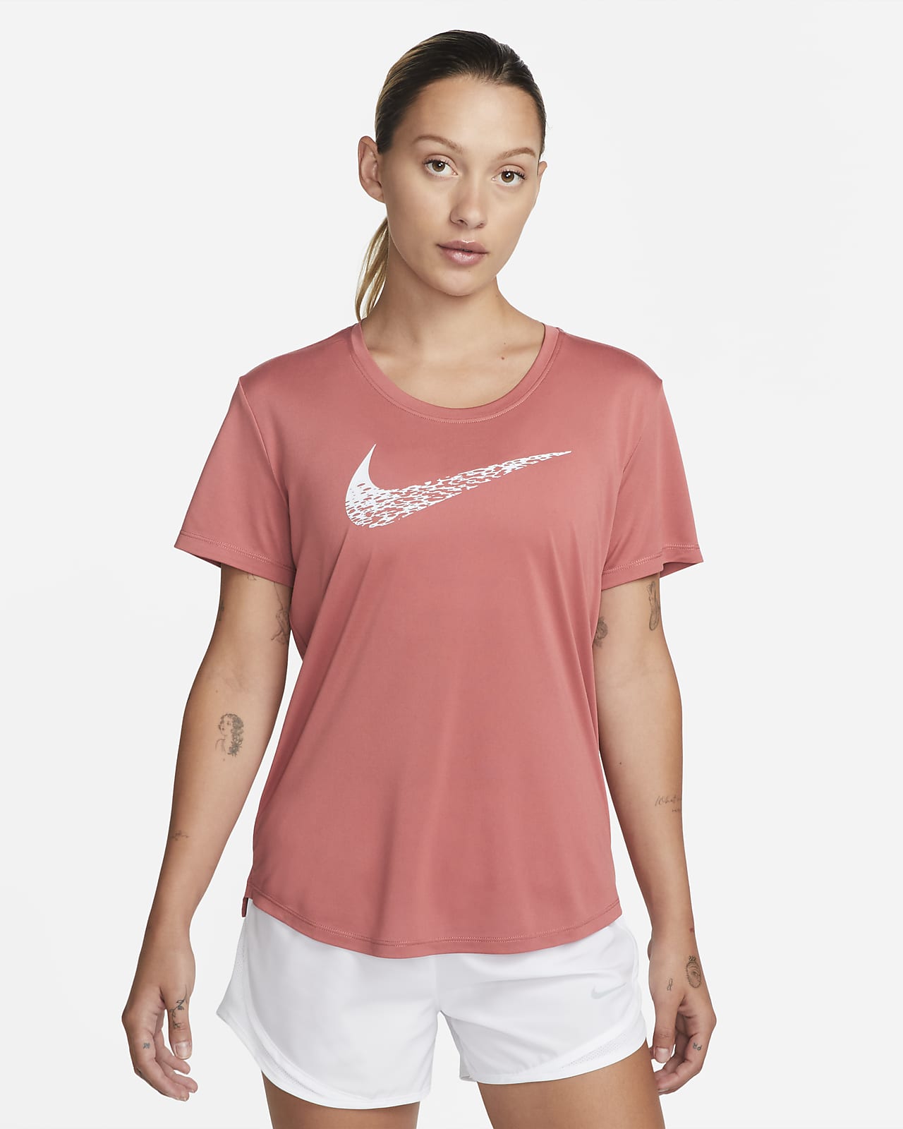 Reparador Aumentar licencia Nike Swoosh Run Camiseta de running de manga corta - Mujer. Nike ES
