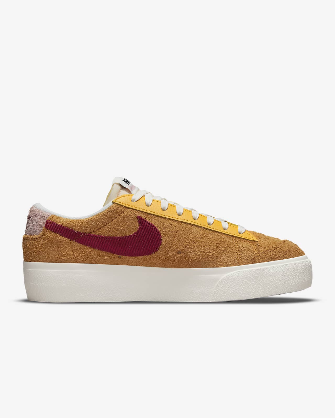 Nike Blazer Low Platform Damesschoen. Nike BE