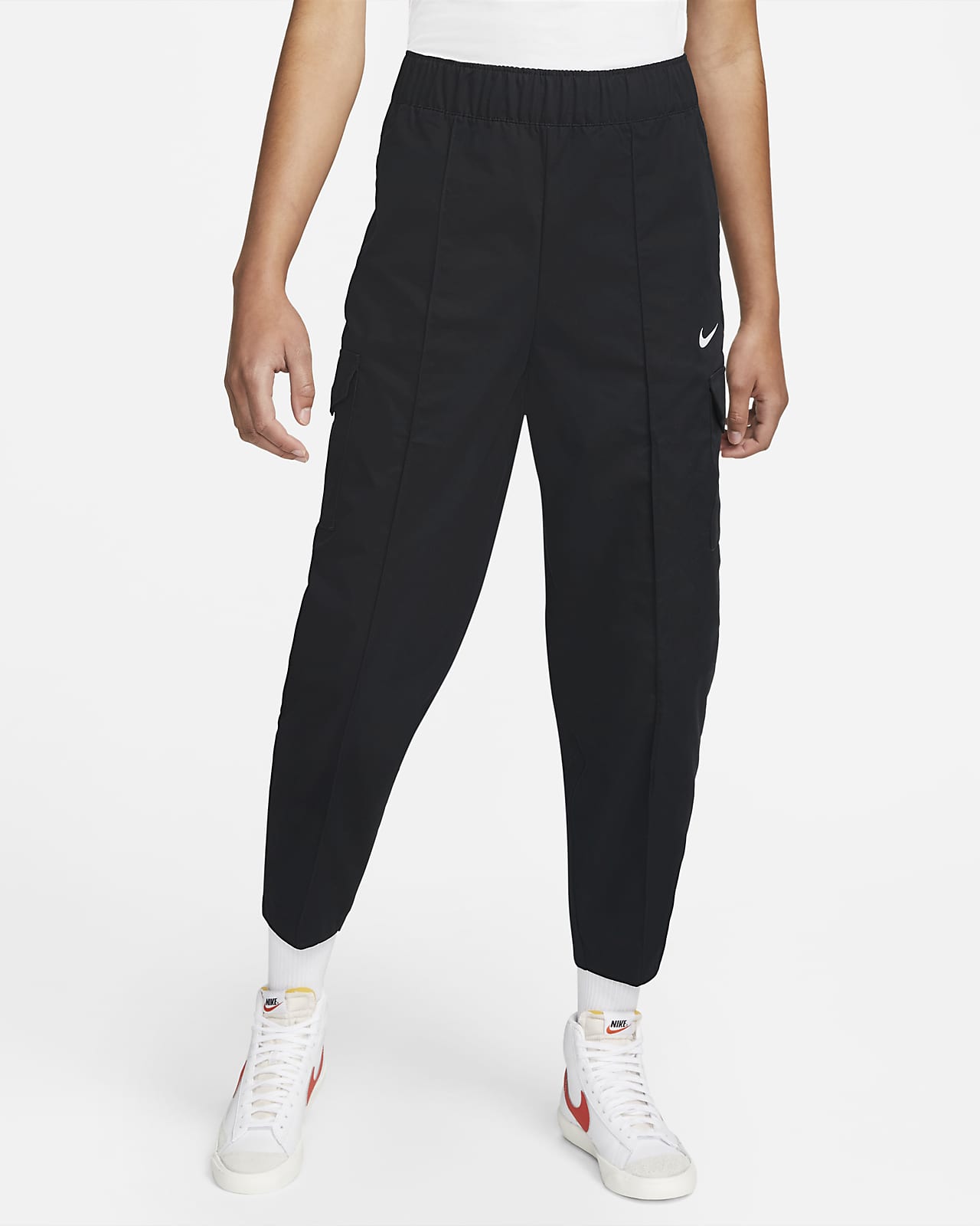 Nike Sportswear Essentials Pantalón de tejido Woven de talle alto con  curvas - Mujer. Nike ES