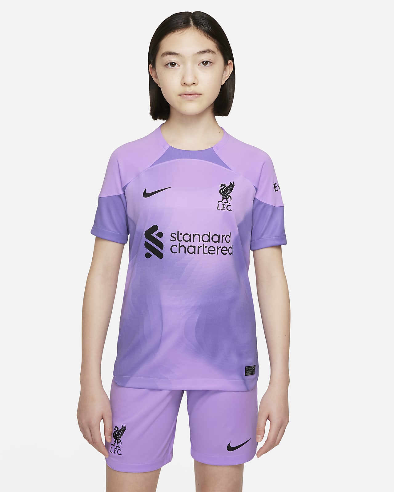 Liverpool F.C. 2022/23 Stadium Goalkeeper Older Kids' Nike Dri-FIT Football Shirt