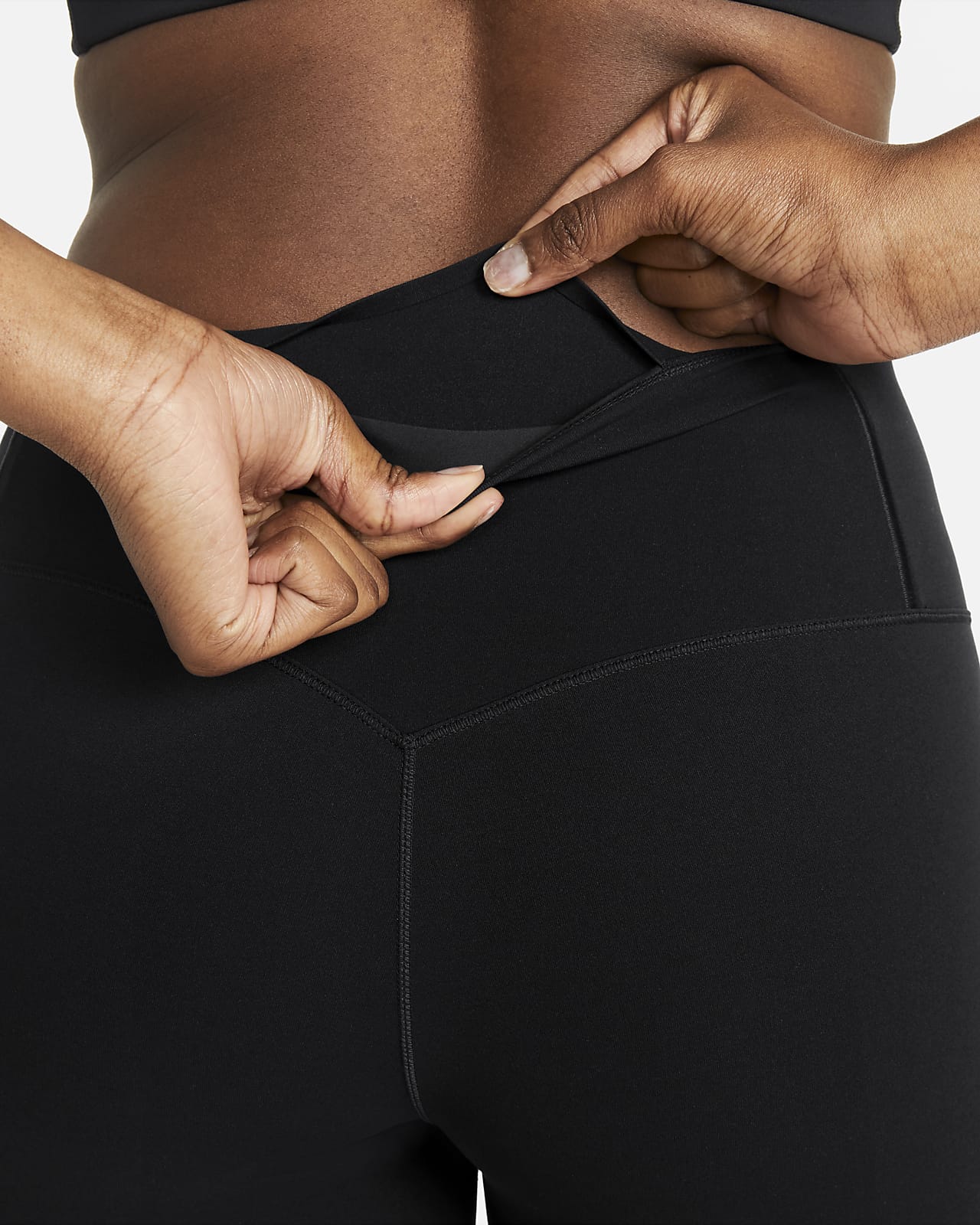 Nike Women's Gentle-Support Zenvy Mid-Rise 7/8 Leggings-Black