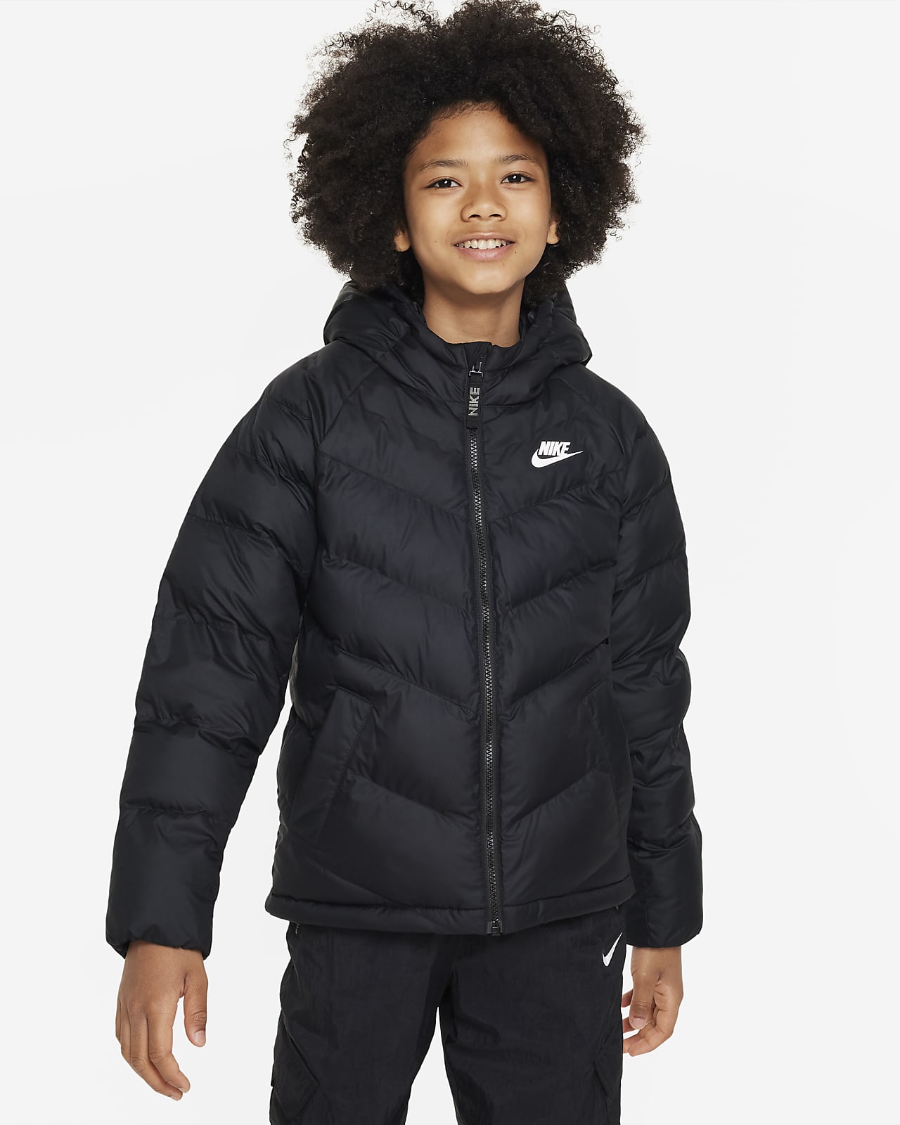 Onkel eller Mister Ære mikrocomputer Nike Sportswear-jakke med hætte og syntetisk fyld til større børn. Nike DK