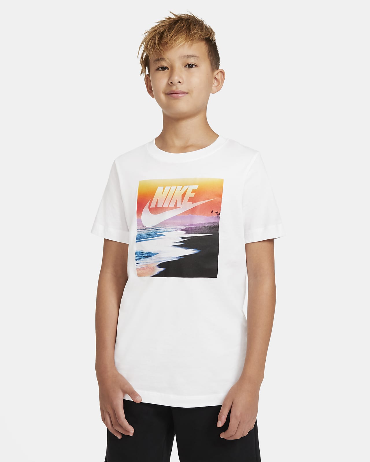 boys white nike t shirt