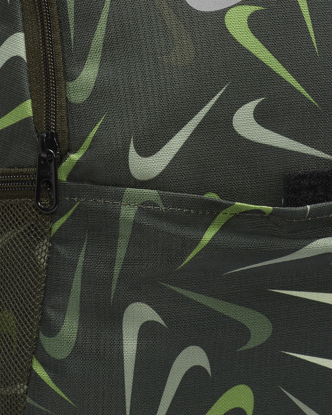 Mochila de entrenamiento estampada Nike Brasilia 9.5 (mediana, 24 L). Nike  MX