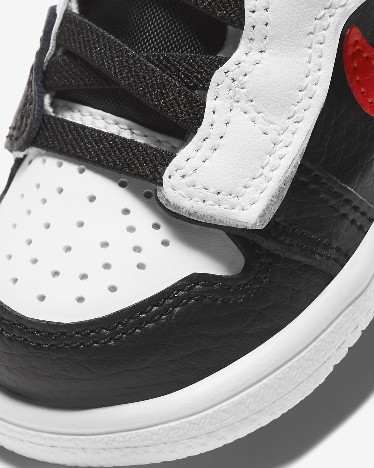 Jordan 1 Mid Baby and Toddler Shoe. Nike PH