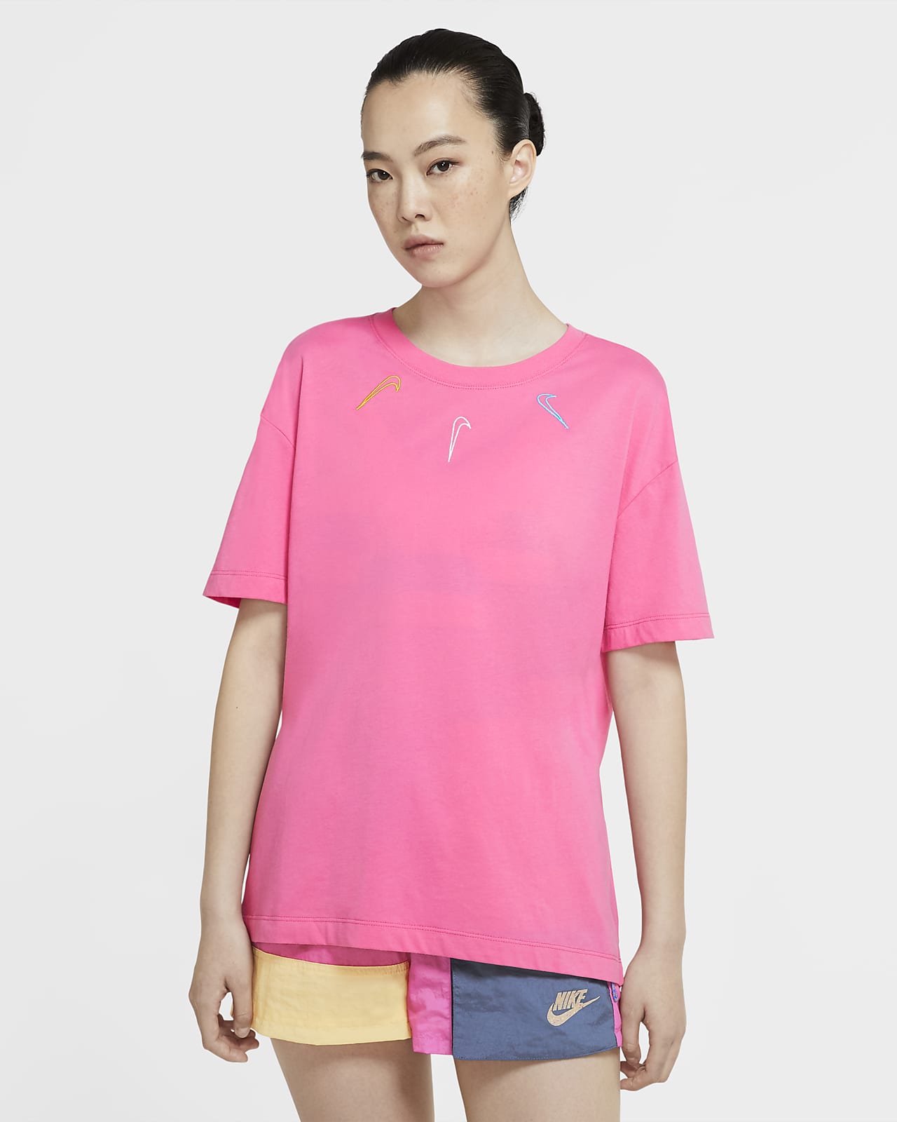 women's nike swoosh t shirt