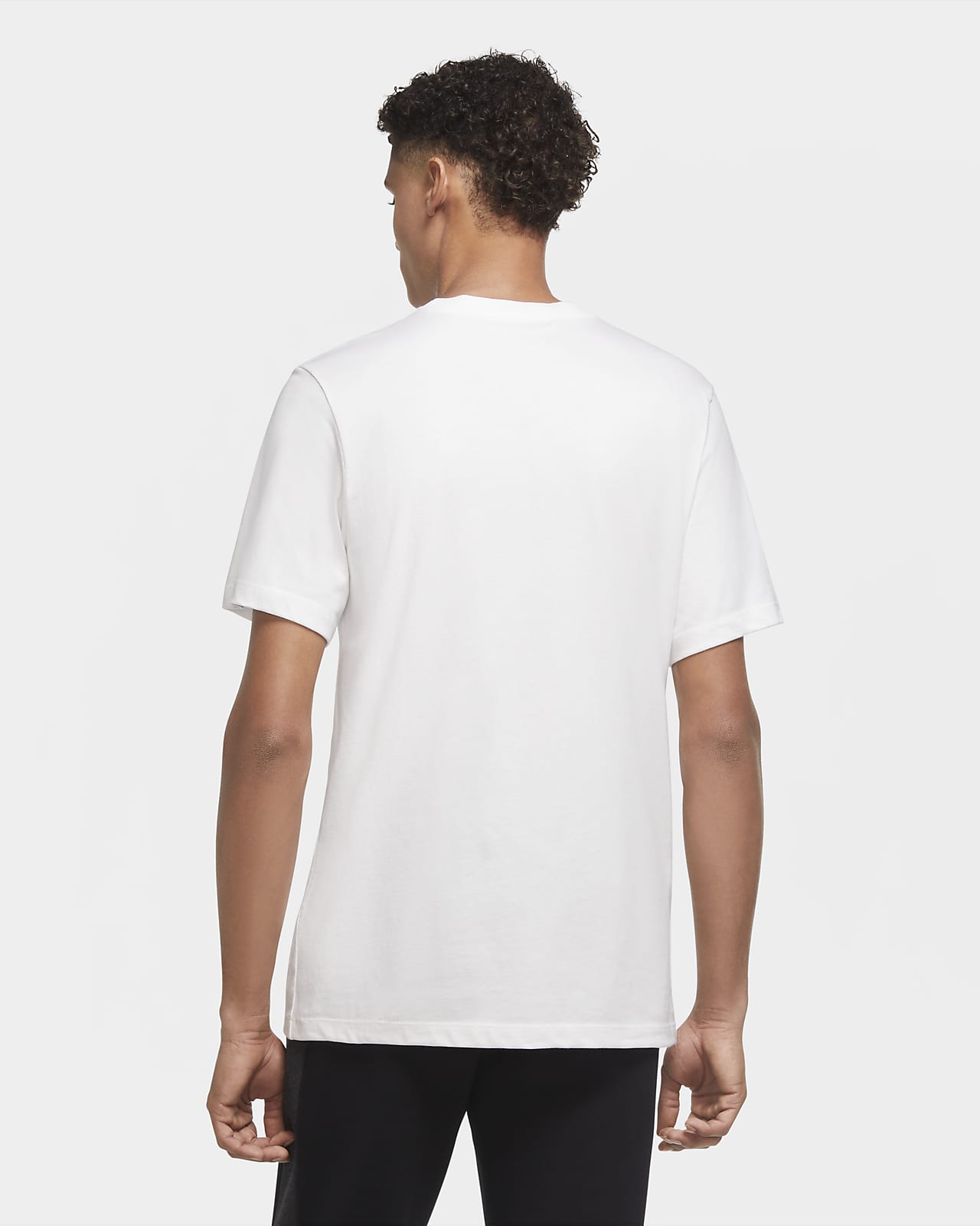 nike sportswear graphic t shirt