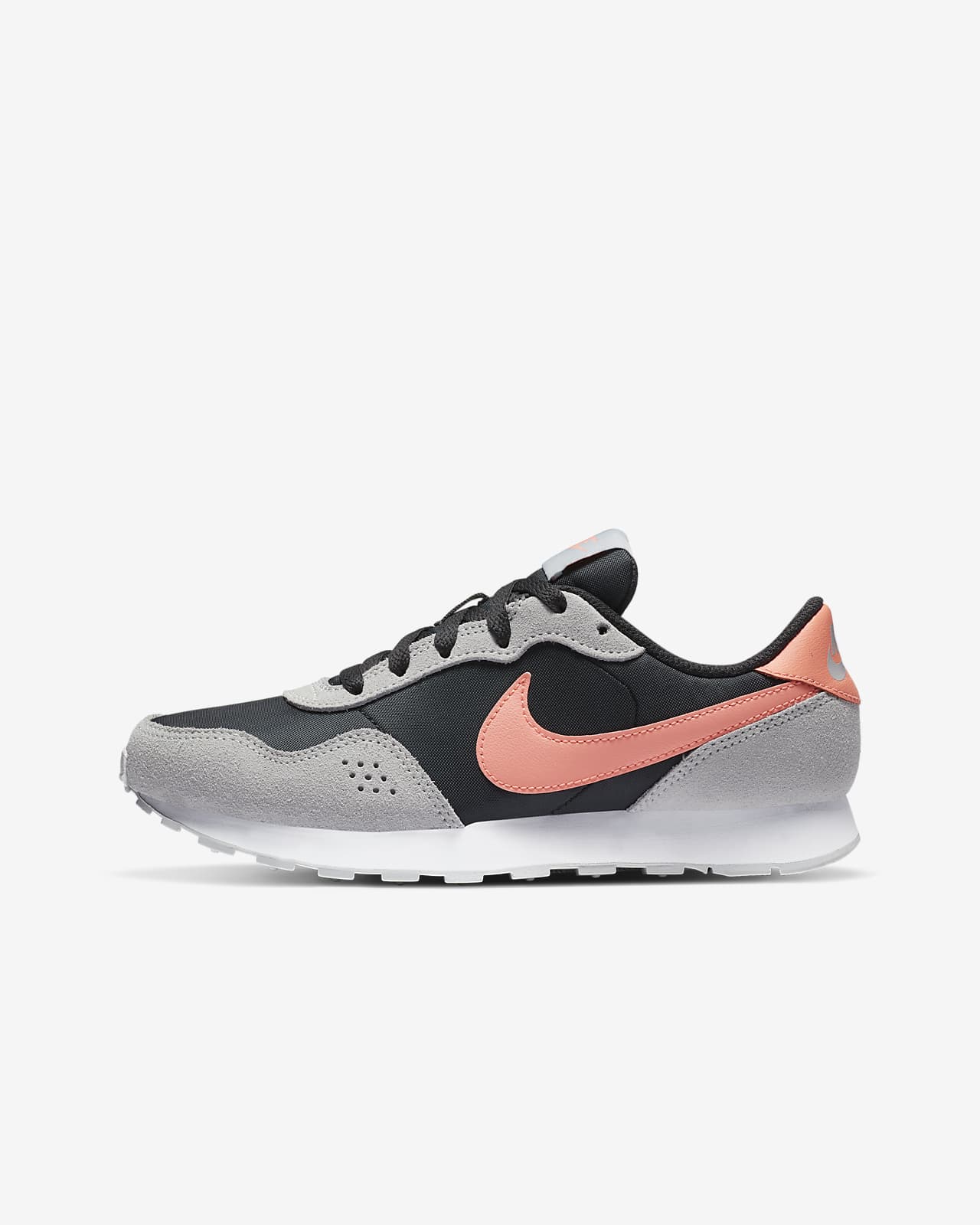 nike valiant infant trainers