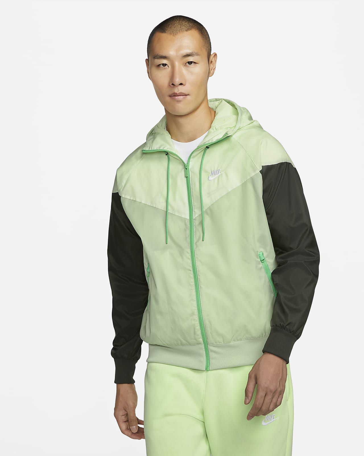 เสื้อแจ็คเก็ตมีฮู้ดผู้ชาย Nike Sportswear Windrunner