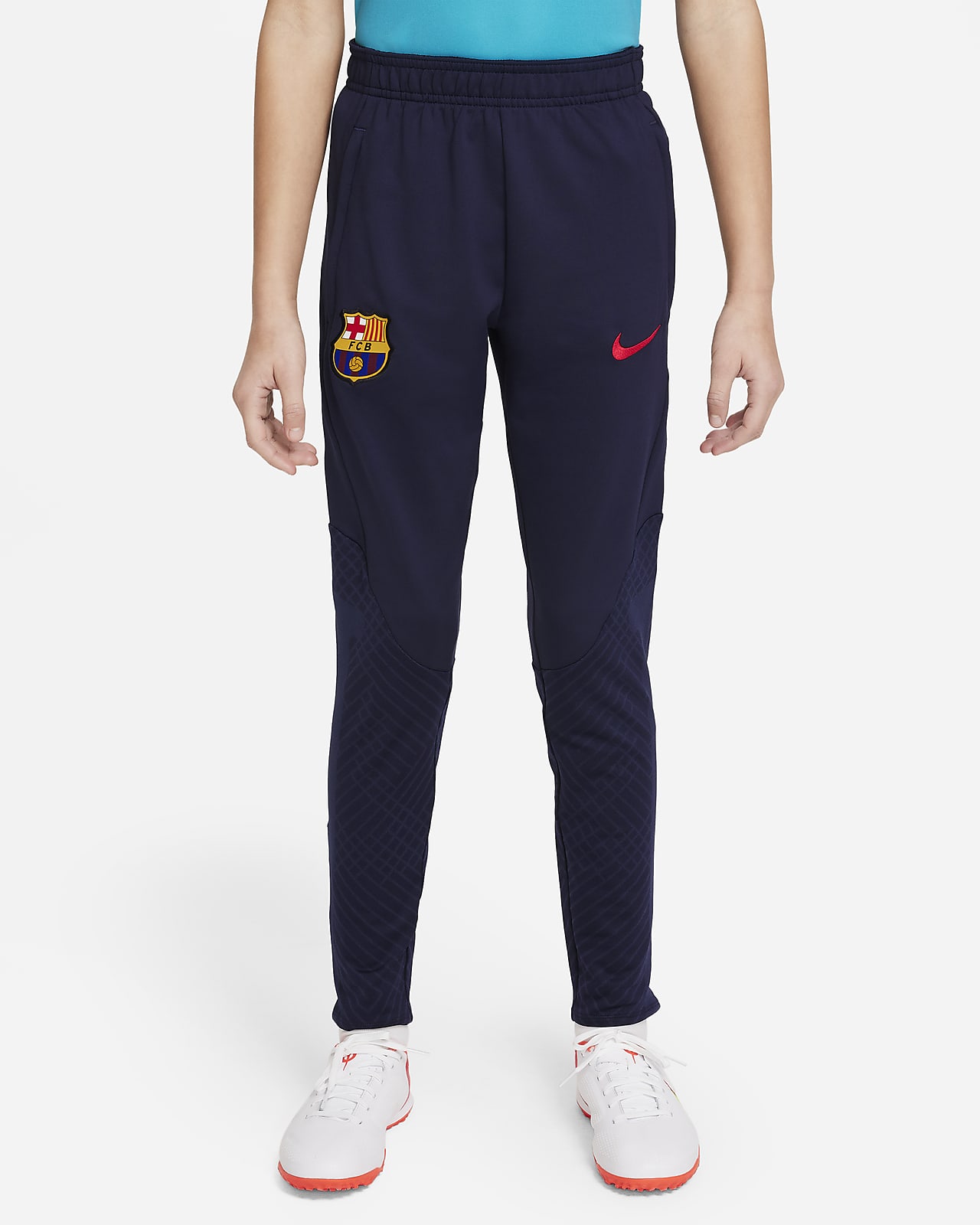 Fotbalové kalhoty Nike Dri-FIT FC Barcelona Strike pro větší děti