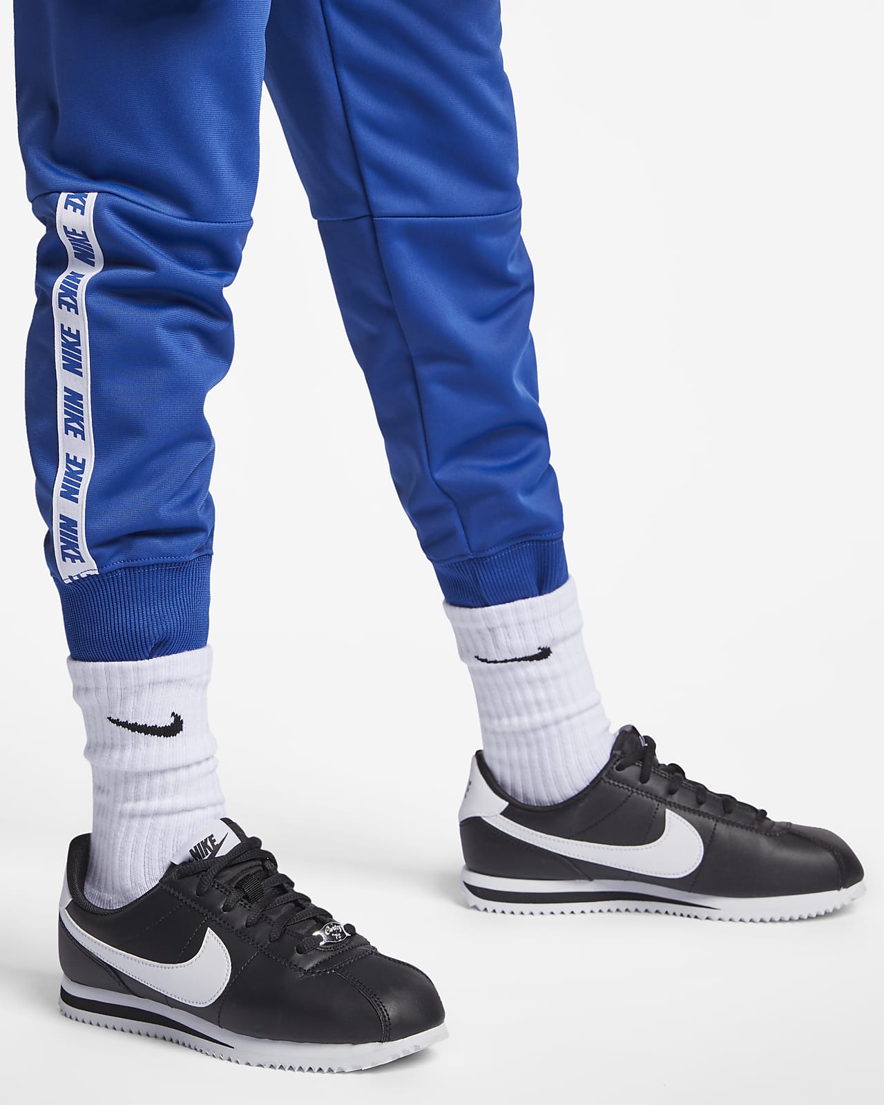 Robe Nike Sportswear Corail pour Fille plus agée chez DM'Sports !