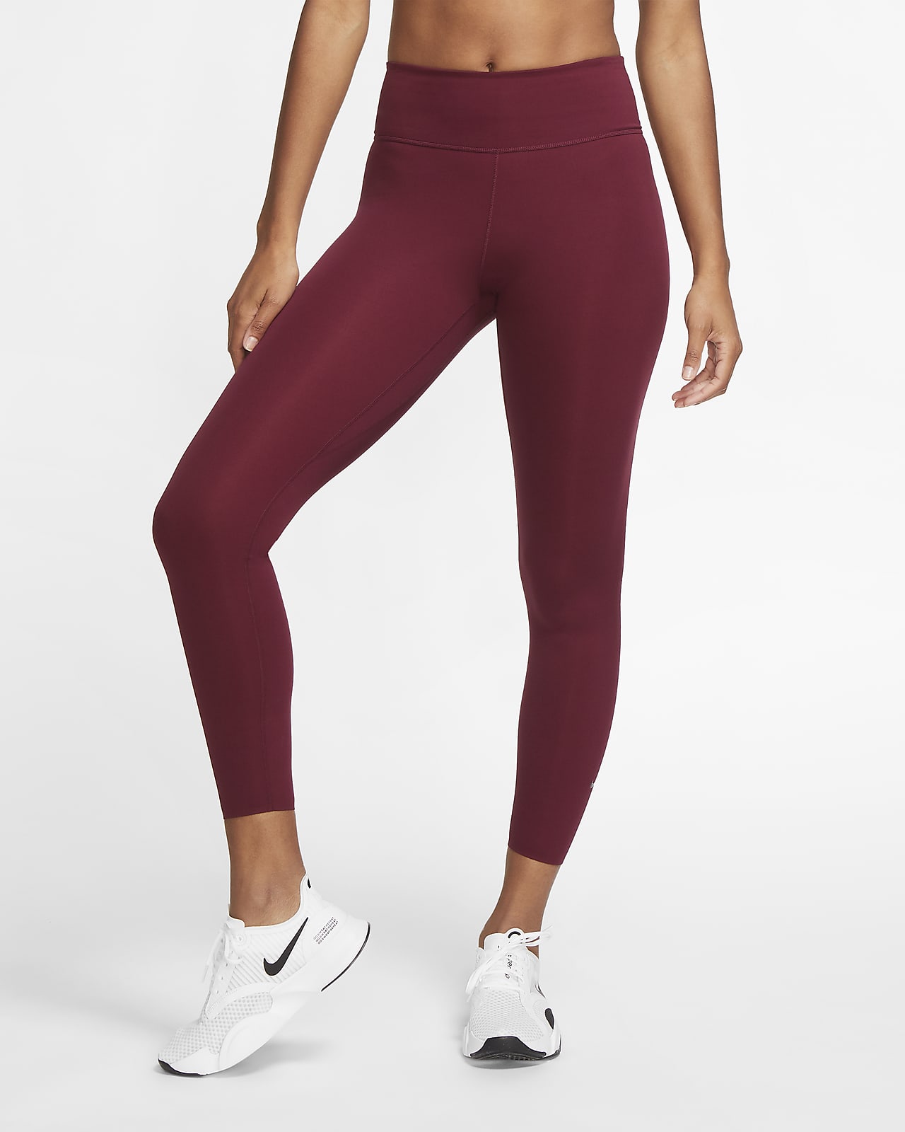 nike one luxe tight fit