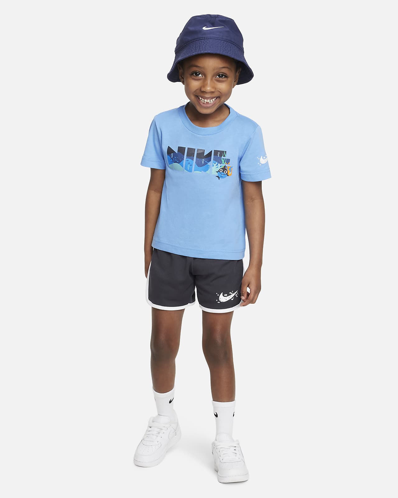 Tvådelat set Nike Sportswear Coral Reef med shorts i mesh för små barn