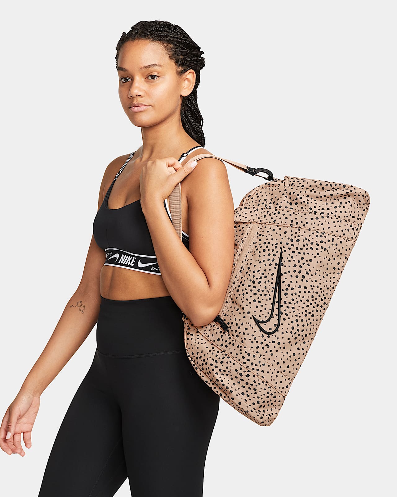 Maleta de entrenamiento estampada Nike Gym Club (24 L). Nike.com