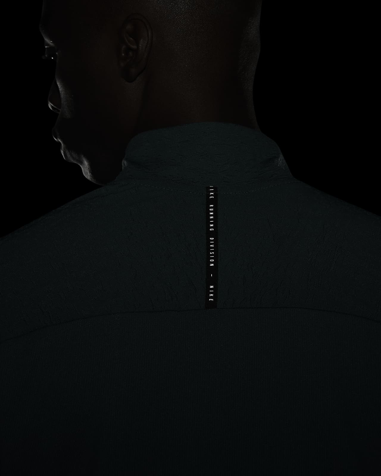 nike element men's running top