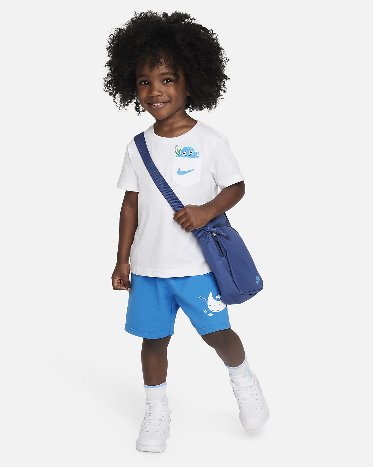 Tvådelat set Nike Sportswear Coral Reef med t-shirt och shorts för små barn