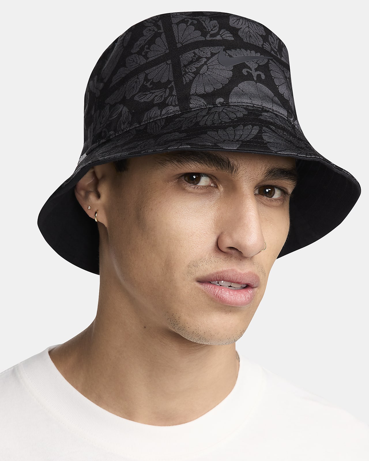 Nike, Accessories, Nwt Nike Lxl Youth Unisex Reversible Bucket Hat Large  Extra Large Blackwhite