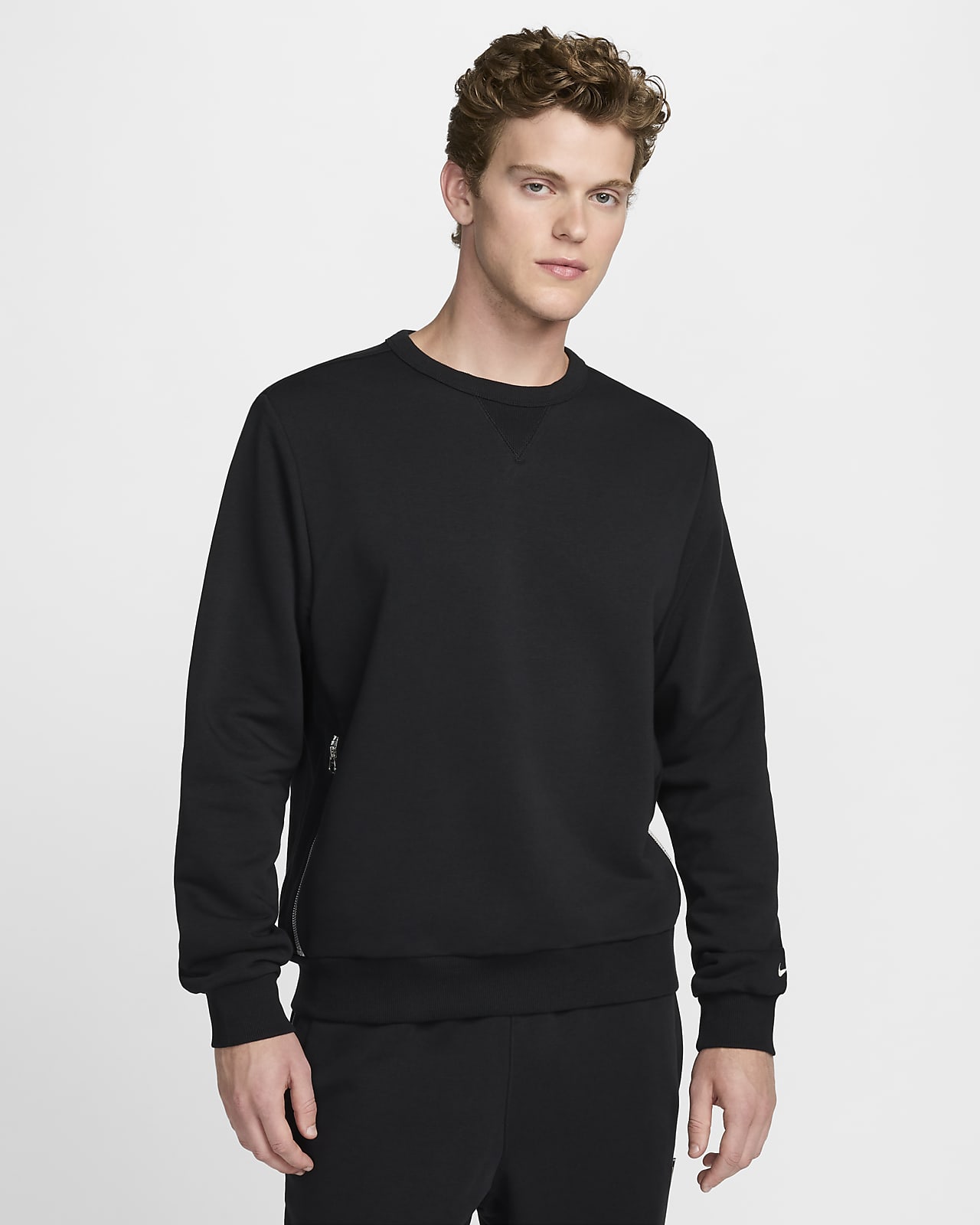 Nike Standard Issue basketbalsweatshirt met ronde hals en Dri-FIT voor heren