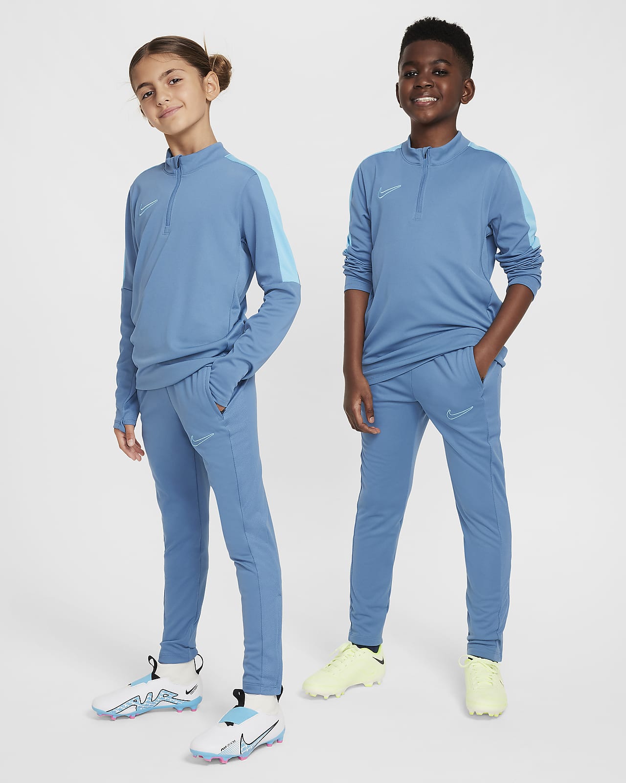 Nike Dri-FIT Academy23 Kids' Soccer Pants