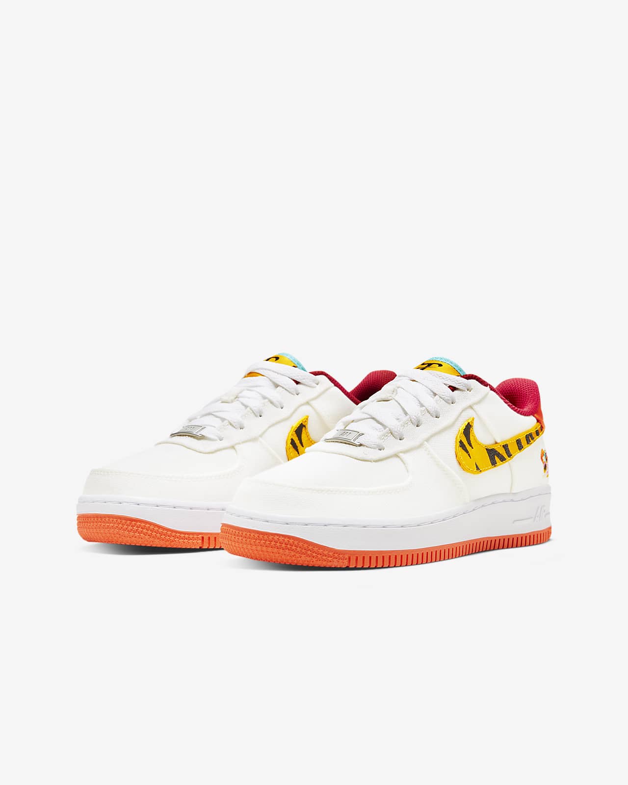 nike air force 1 lv8 swooshfetti