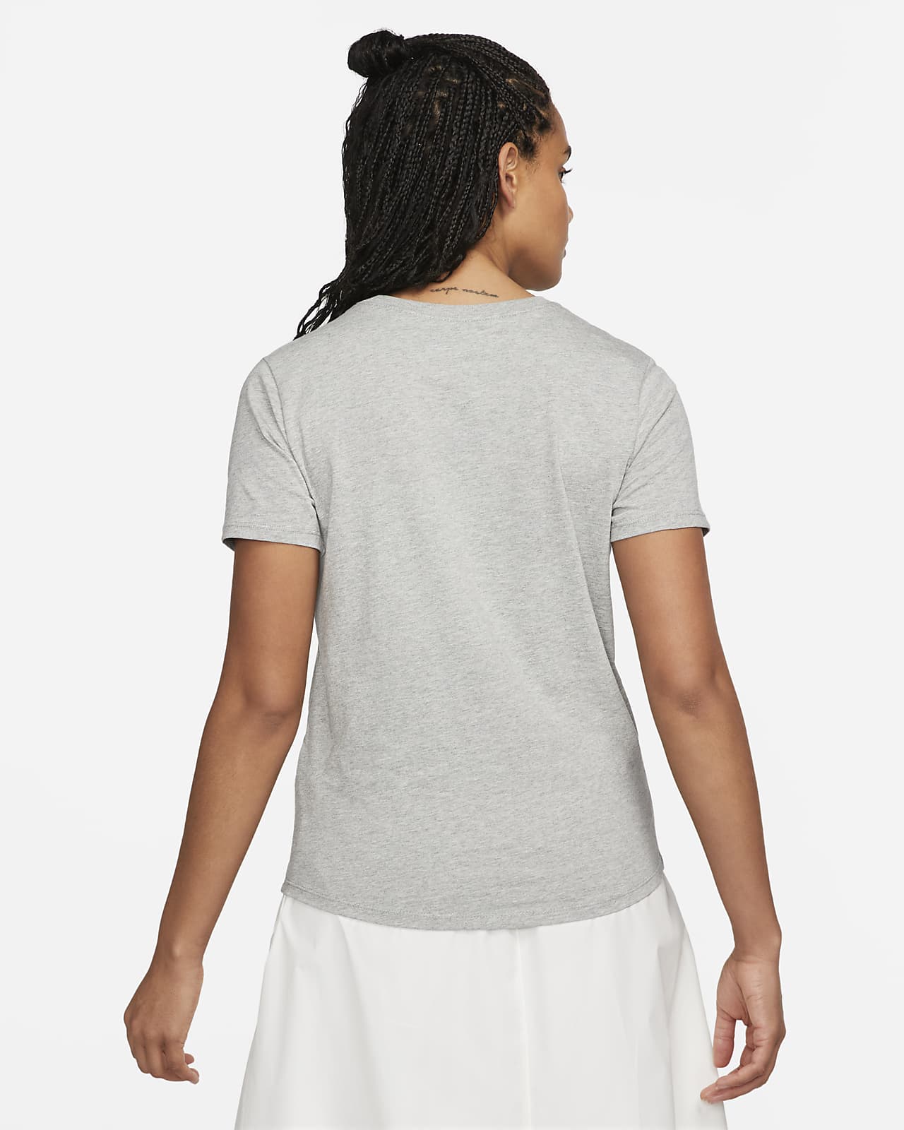 Nike Sportswear Club Essentials Women's T-Shirt. Nike AE