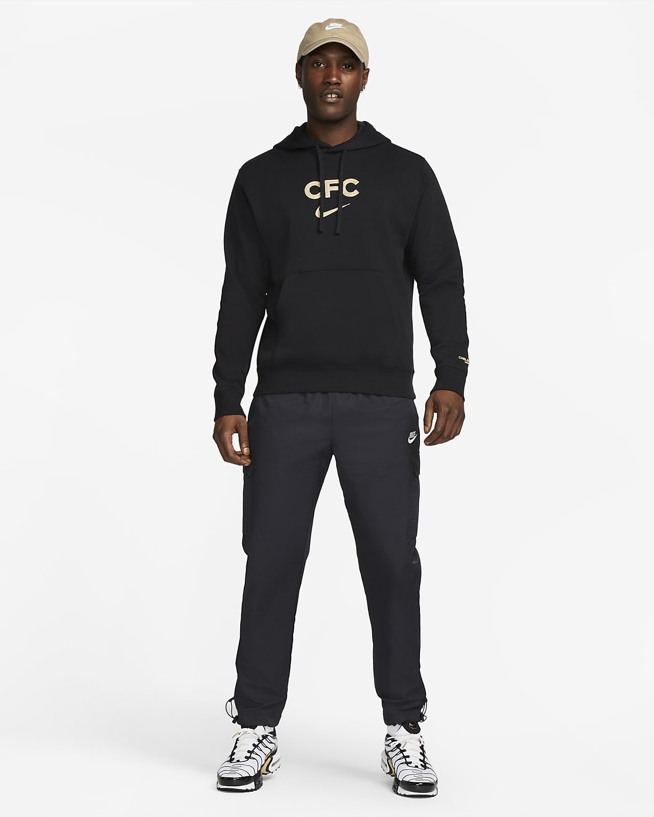 Chelsea F.C. Club Fleece Men's Pullover Hoodie. Nike CZ