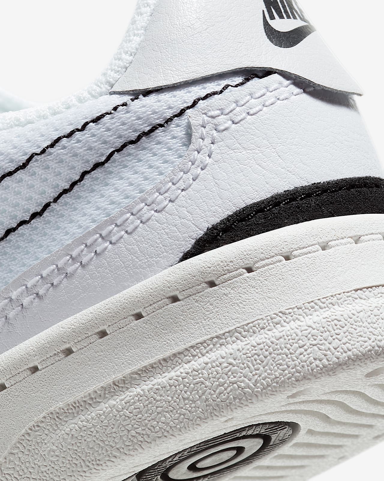 nike squash type n 354