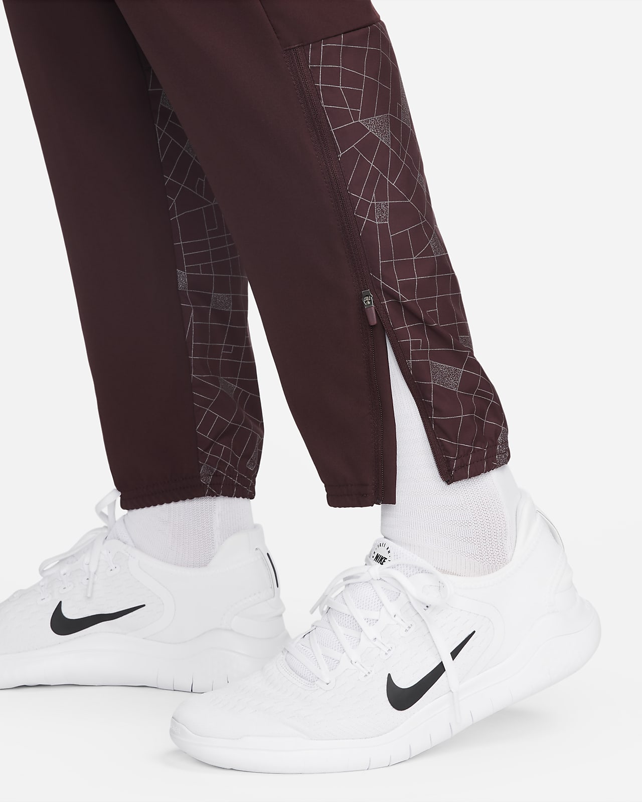 Nike Dri-FIT Run Men's Woven Flash Running Pants.