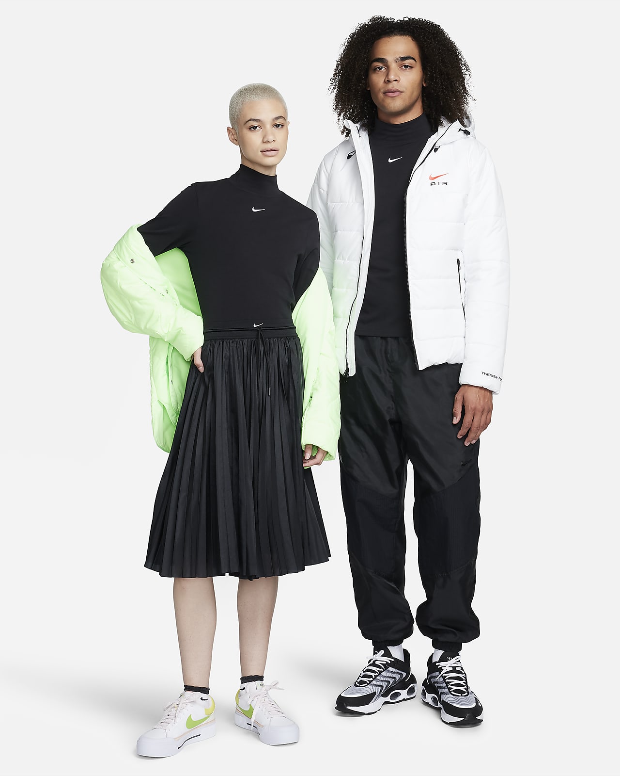 Mock Essentials Collection Top. Long-Sleeve Nike Women\'s Sportswear