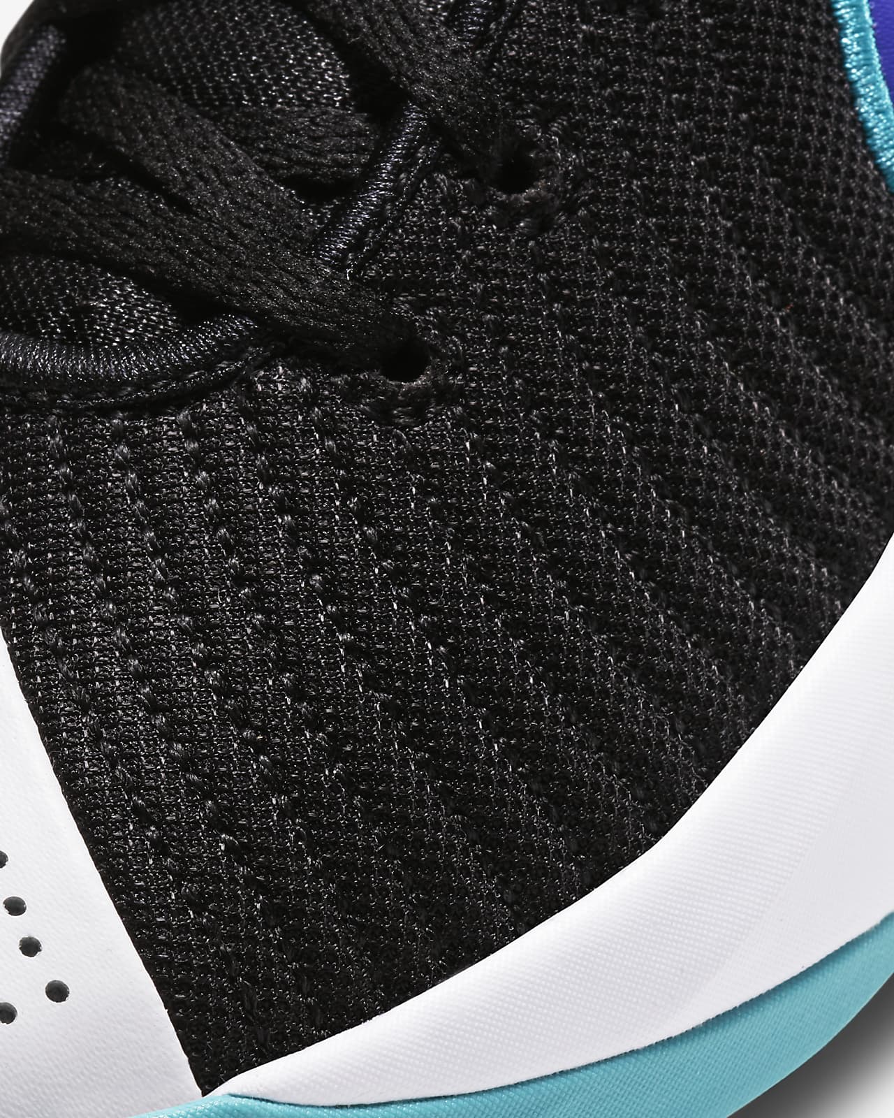 nike team hustle quick bg