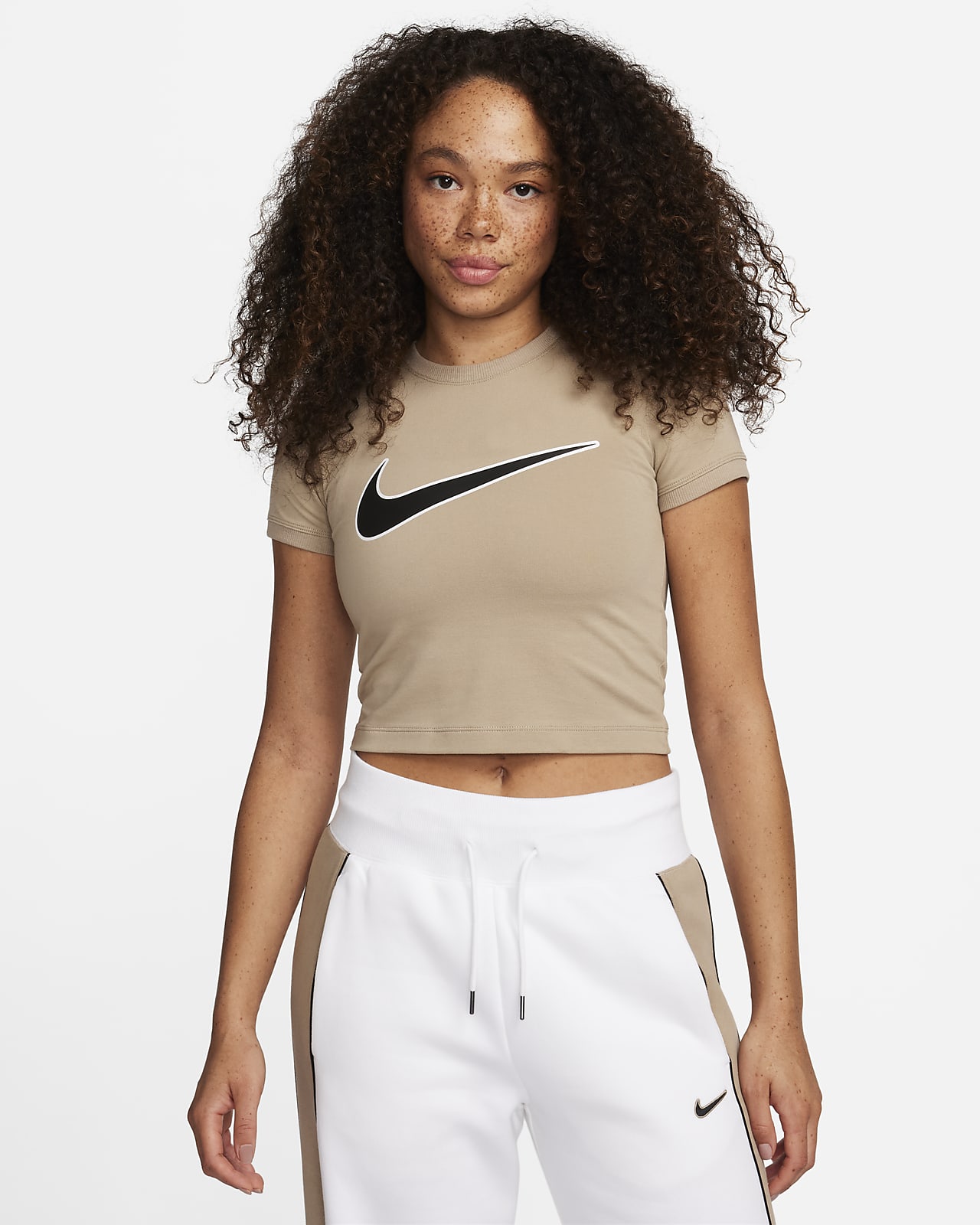 Nike Sportswear Women's Cropped T-Shirt. Nike HR