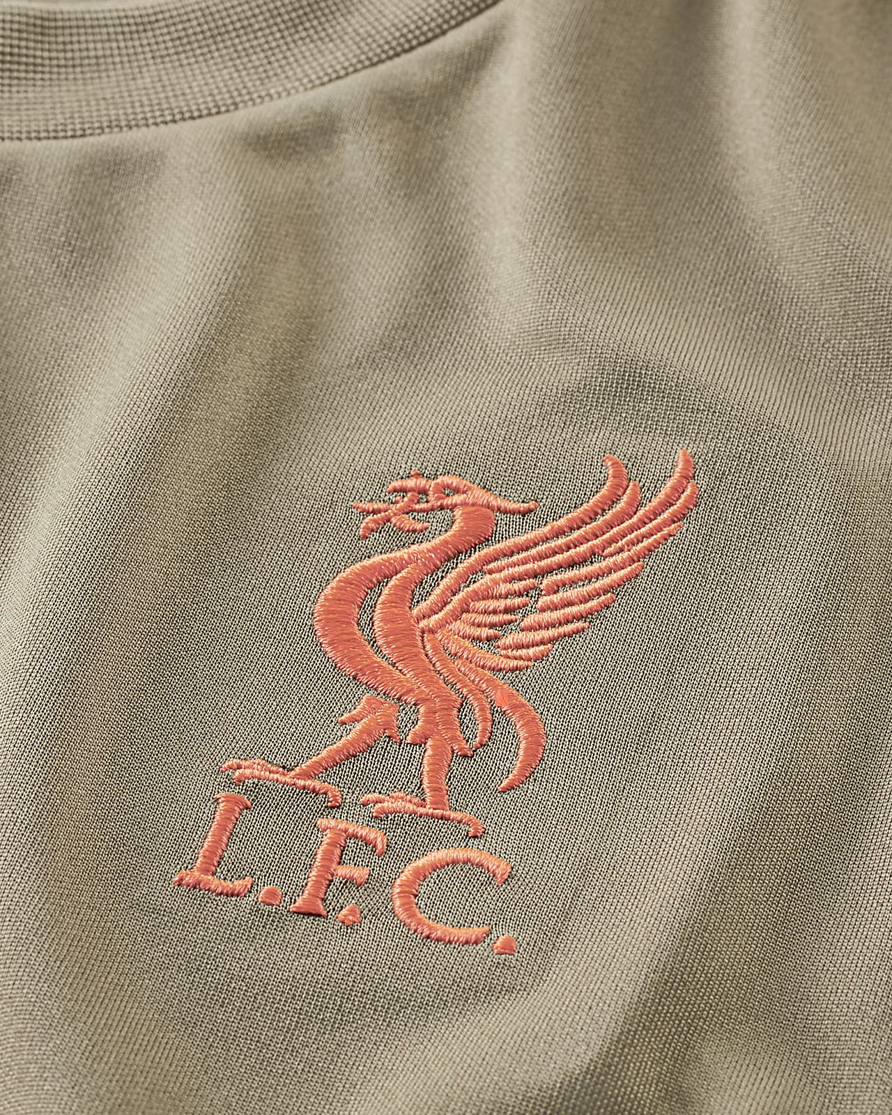 Liverpool F.C. Strike Men's Short-Sleeve Football Top. Nike ID