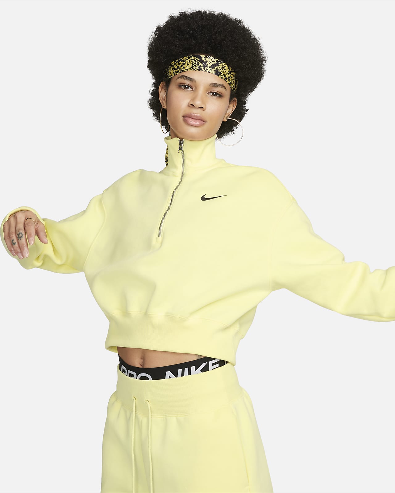 Nike Sportswear Phoenix Fleece Women's Oversized 1/2-Zip Crop Sweatshirt. Nike.com
