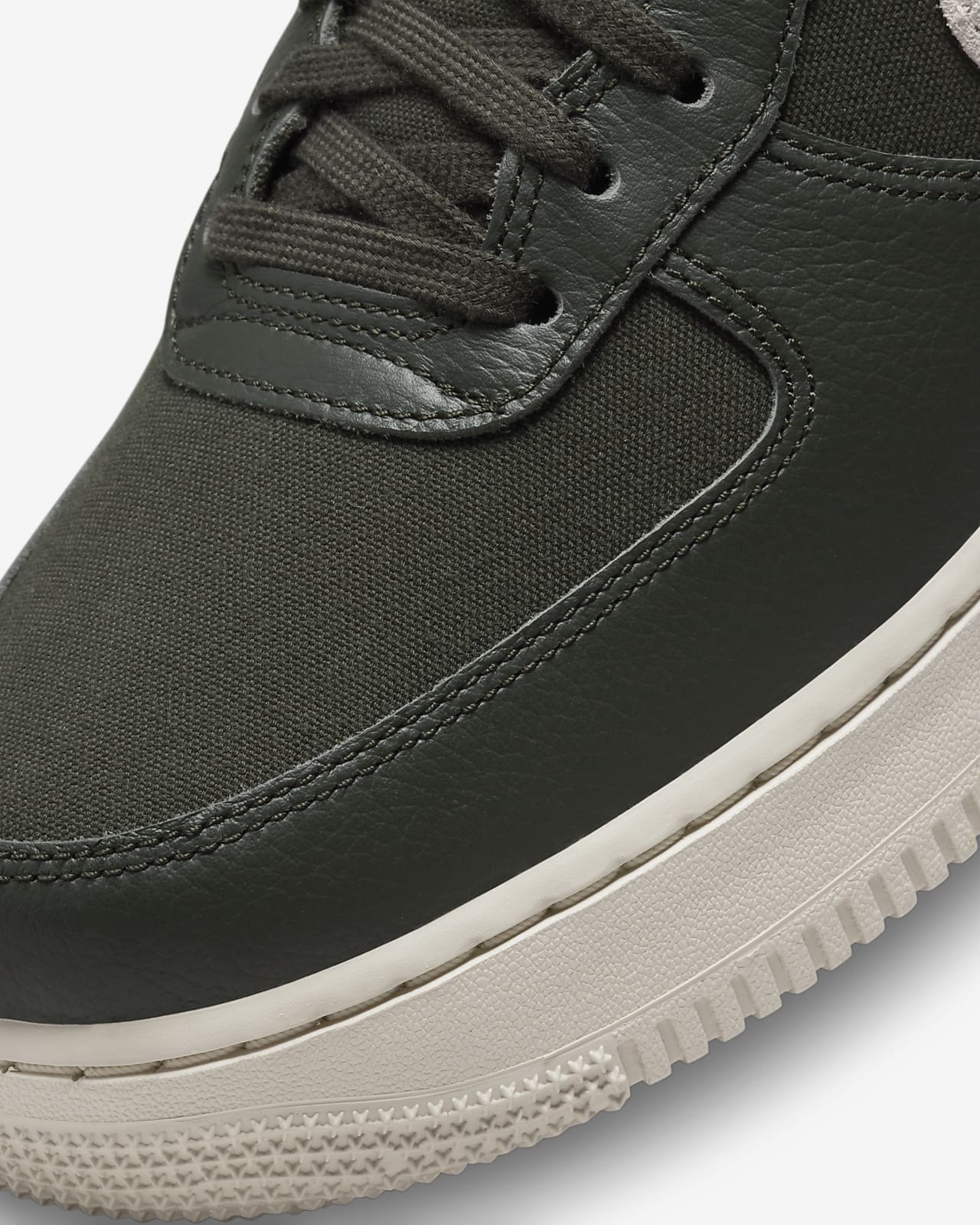 The Nike Air Force 1 Low Gets Dressed In Another Clean Black And White  Colorway - Sneaker News