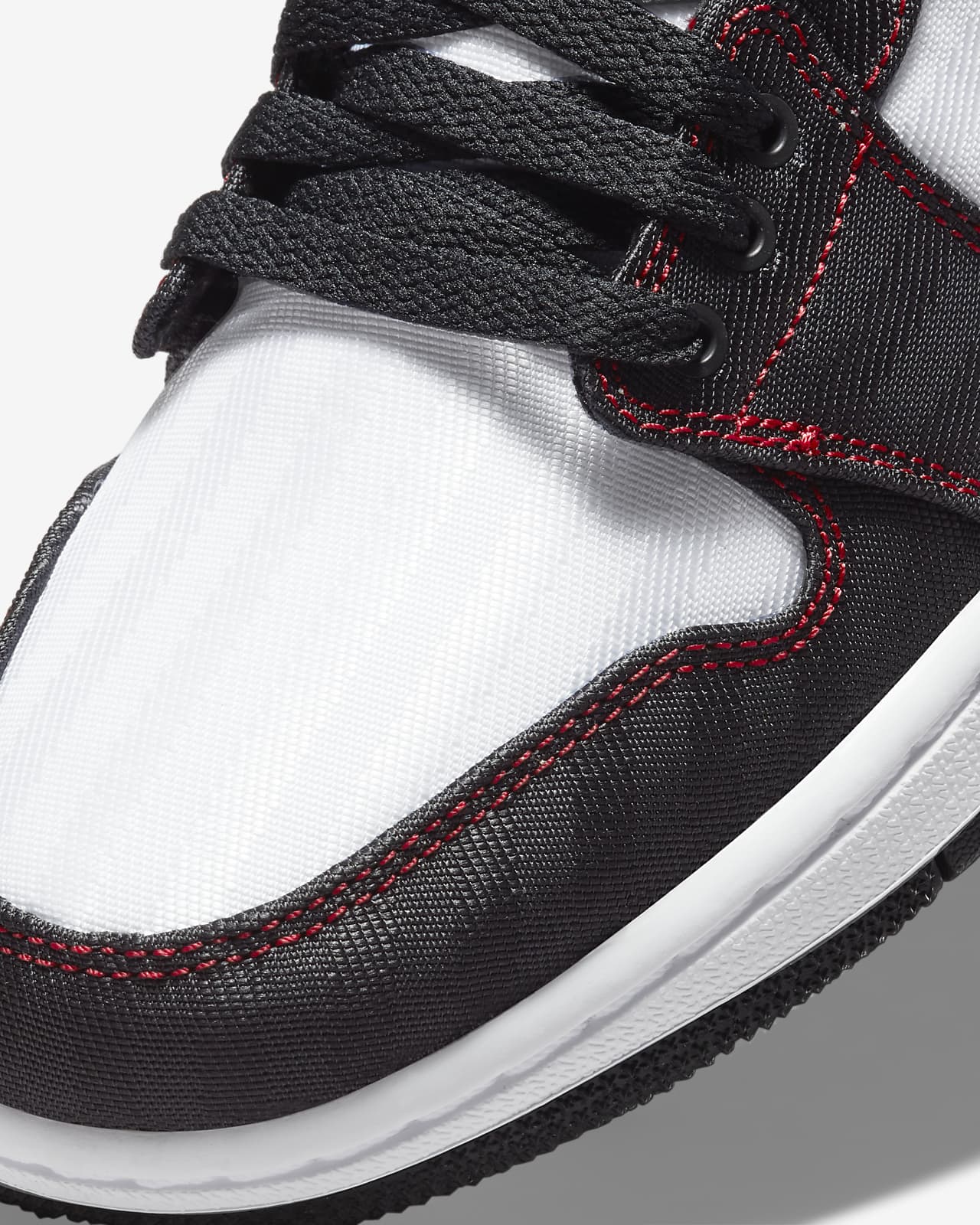 Chaussures Air Jordan 1 Low SE pour Femme. Nike CH