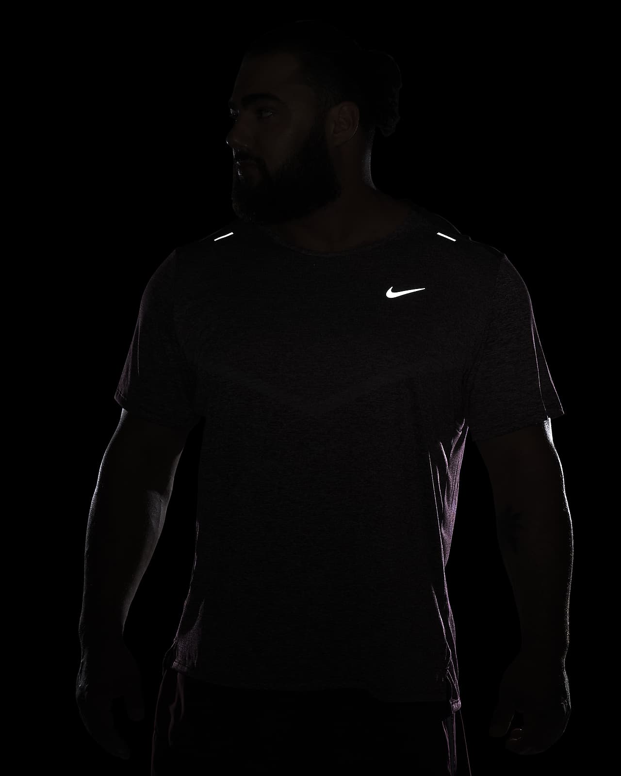 Nike Rise 365 Cody M vêtement running homme : infos, avis et