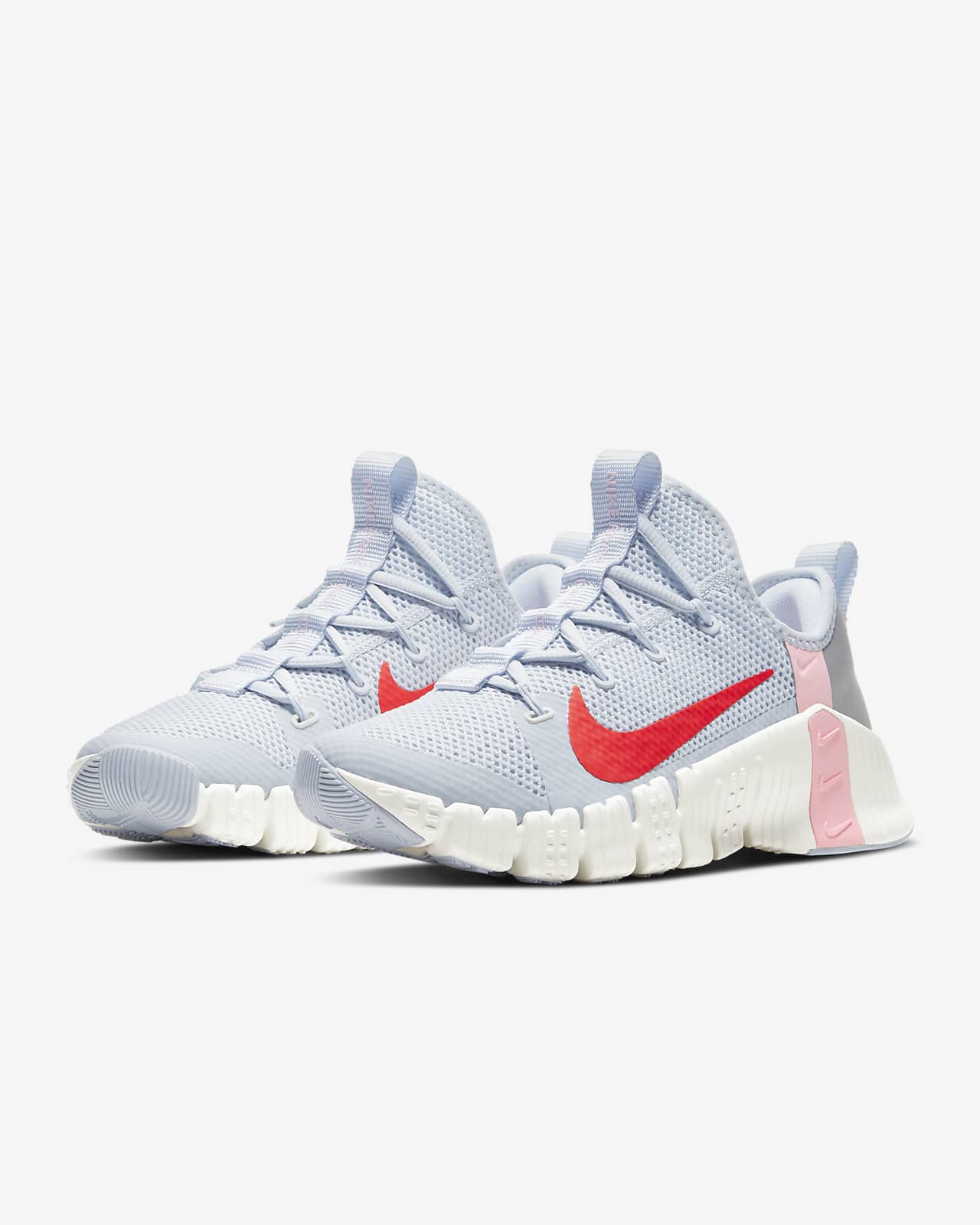 nike training metcon trainers in white and red