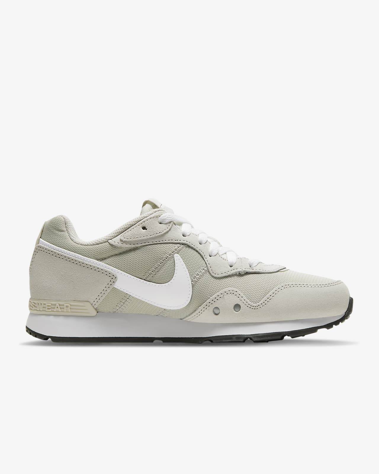 nike runner beige