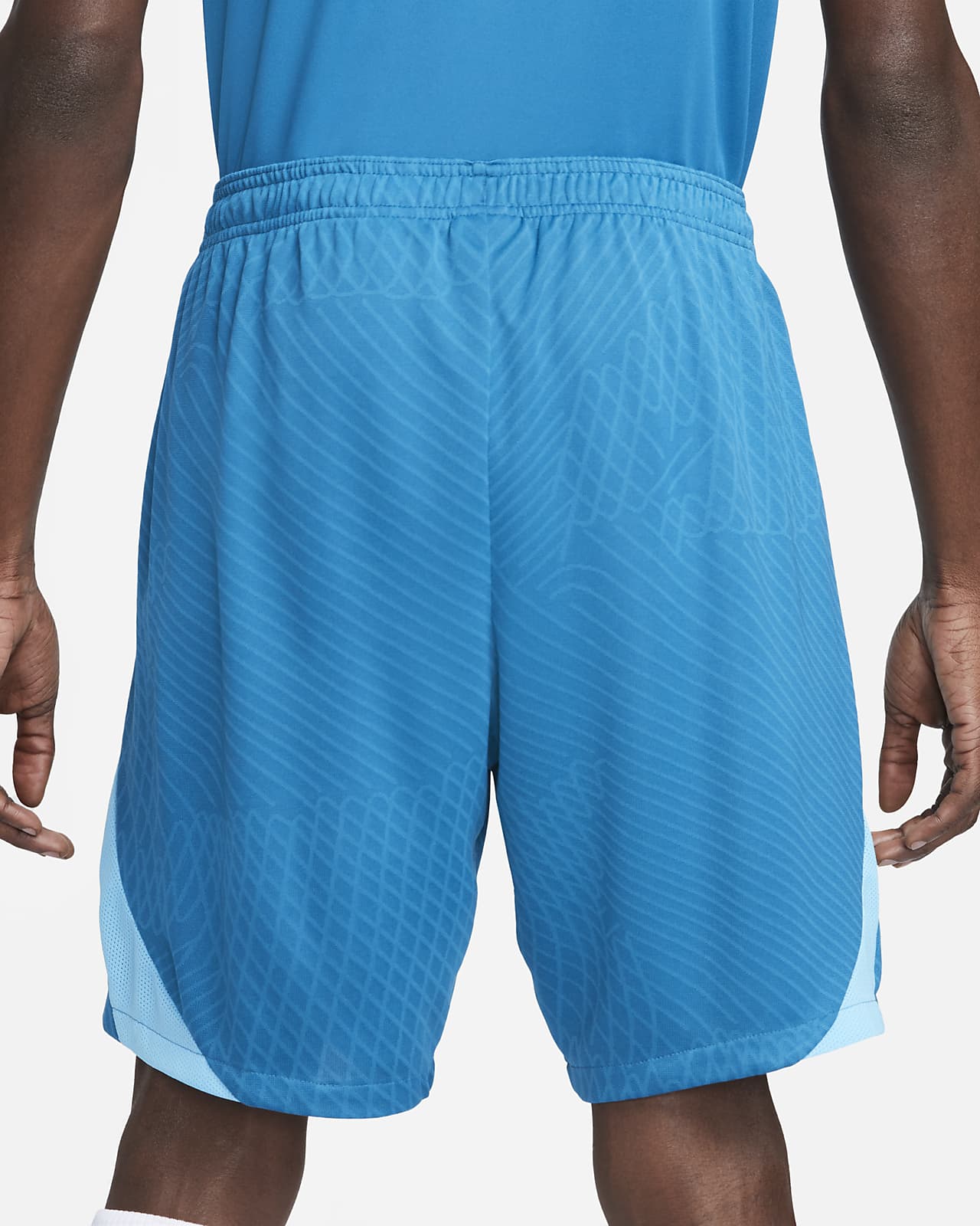 Nike DriFIT Strike Men's Football Shorts. Nike LU