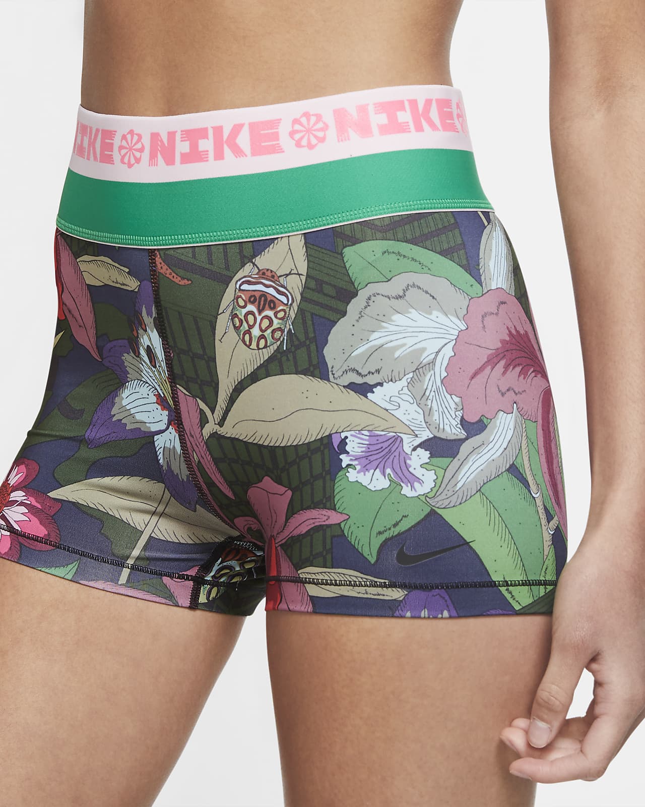 short nike icon clash